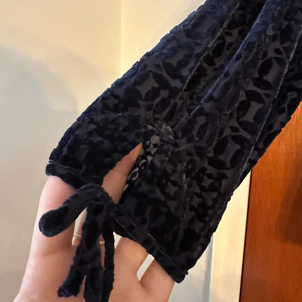 Talbots Women's Midnight Blue Patterned Velvet Blouse - Picture 2 of 5